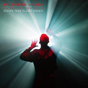 18禁美女裸露双奶头屁股洗澡
