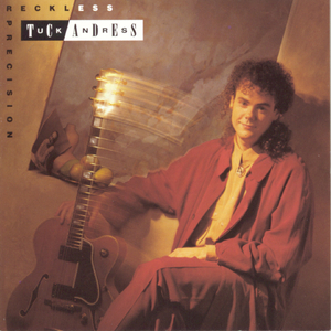 18禁美女裸露双奶头屁股洗澡
